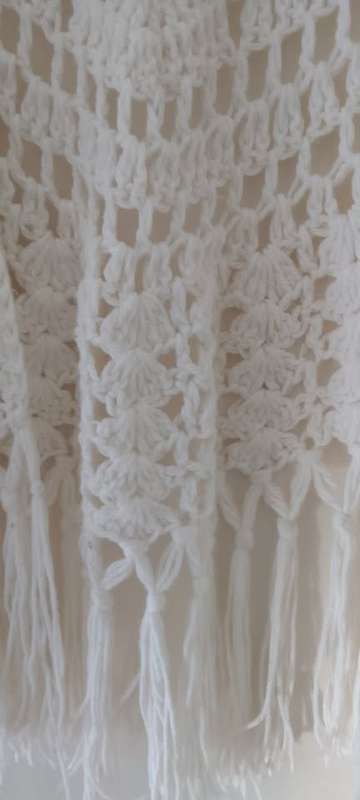 Vintage Beige/Cream Crochet Shawl With Tassels