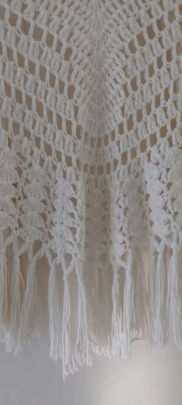 Vintage Beige/Cream Crochet Shawl With Tassels