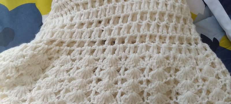 Vintage Beige/Cream Crochet Shawl With Tassels