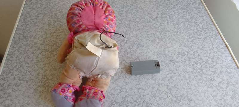 ONLY FOR  BUYER - G2K - Tyco Baby Wiggles n Giggle Doll