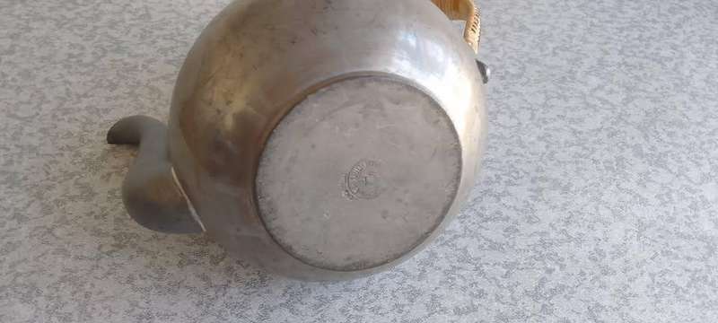 Hans Klein Den Haag Pewter Coffee/ Tea Pot