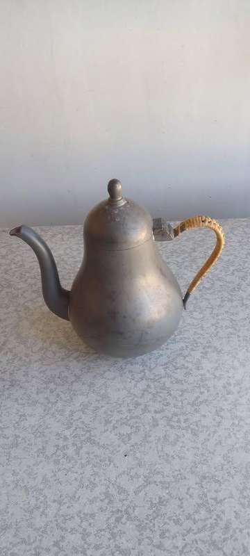 Hans Klein Den Haag Pewter Coffee/ Tea Pot
