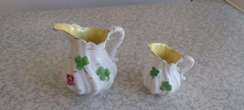 2 x Kingsway Jugs