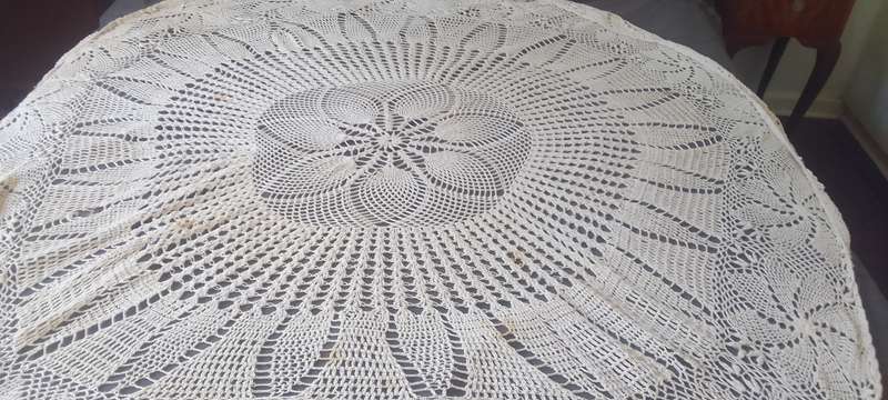 ONLY FOR BUYER G2K - Stunning Vintage Crochet  Round Table Cloth - 200cm
