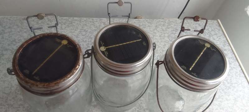 3 x SOLAR  CONSOL JAR LIGHT
