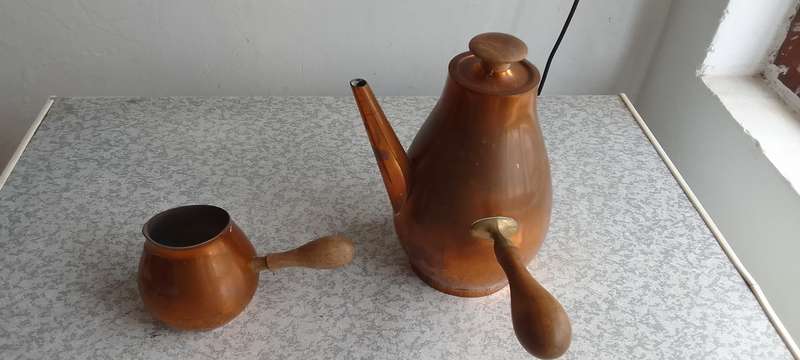 Copper Coffee Pot With Milk Jug With Wooden Handle - Made in Italy