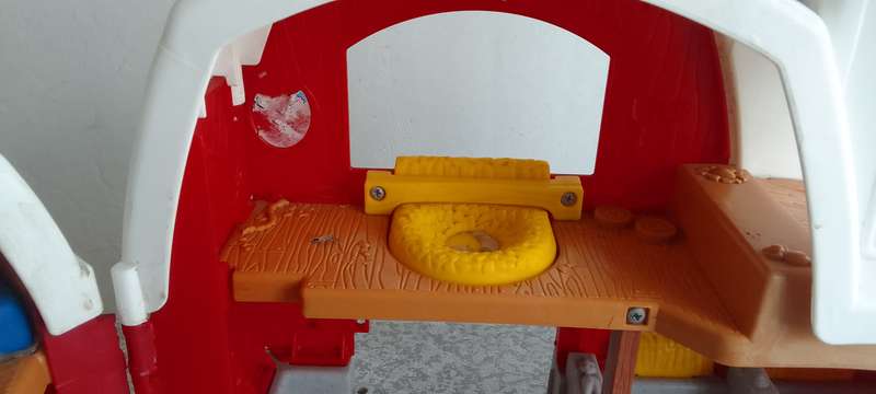 ONLY FOR BUYER G2K -  Fisher Price  - Little People Farm Little People Barn