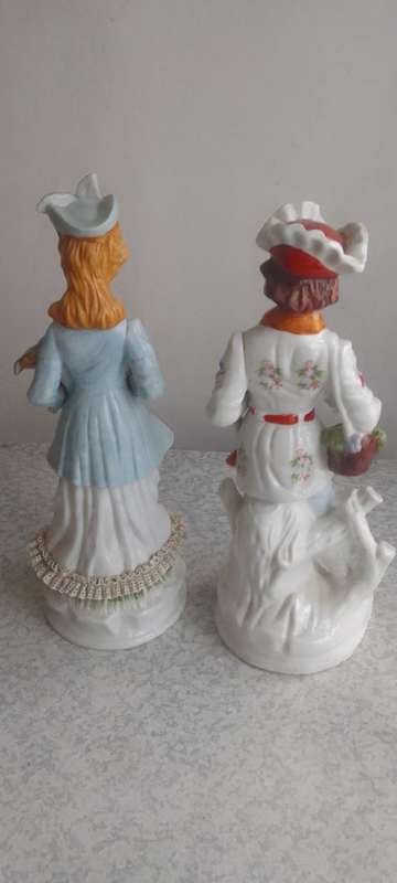 Large  Victorian Couple  Figurines - 30 and 33cm In Height