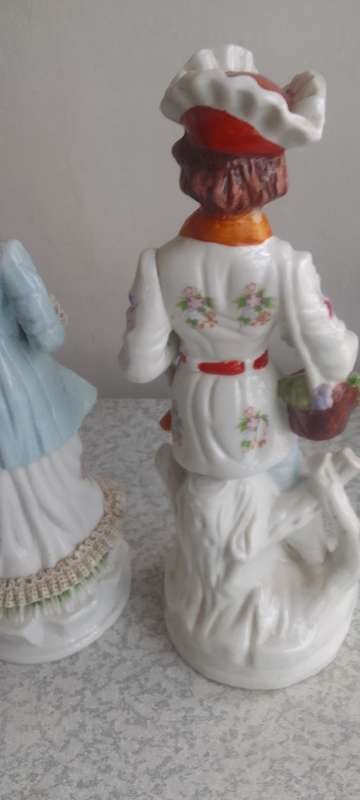 Large  Victorian Couple  Figurines - 30 and 33cm In Height