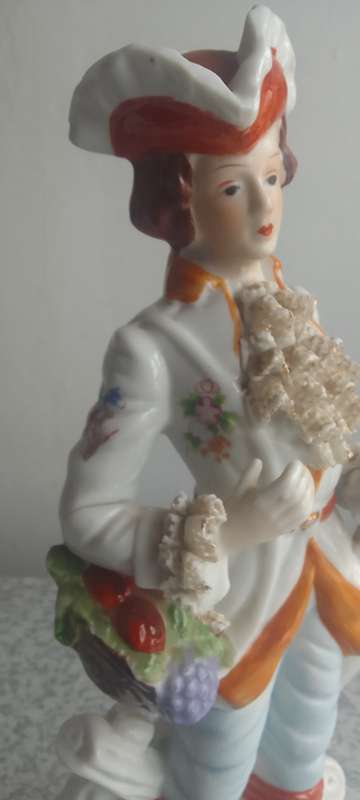 Large  Victorian Couple  Figurines - 30 and 33cm In Height