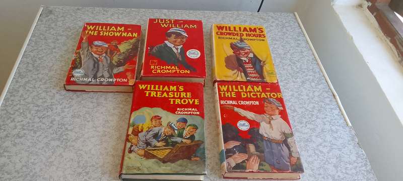 A Collection Of William Books - Richmal Crompton