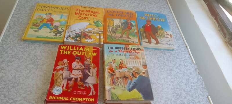A Collection Of Old Books By Enid Blyton,  Laura lee Hope and Richmal Crompton