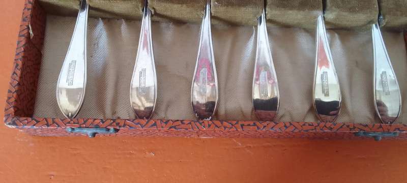 EPNS Made in England Fork Set In Box