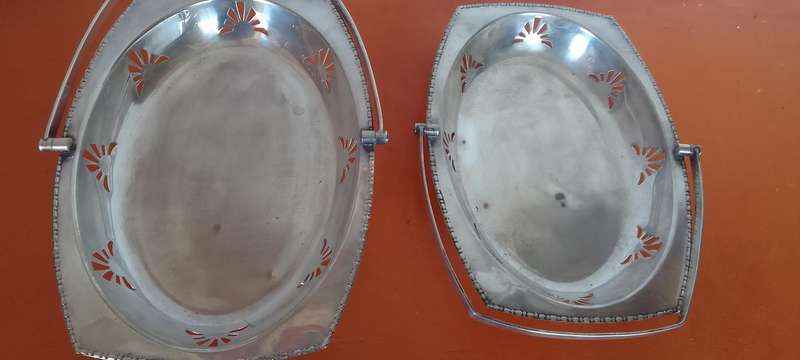 4 x Vintage Silver Plated Presentation Dishes