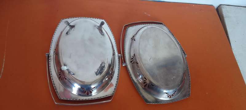 4 x Vintage Silver Plated Presentation Dishes