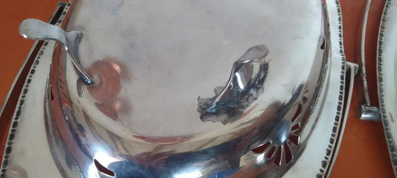 4 x Vintage Silver Plated Presentation Dishes