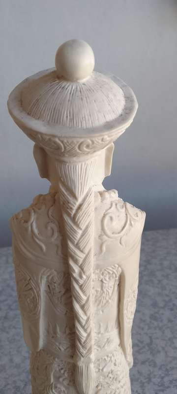 Chinese Carved   Figurines