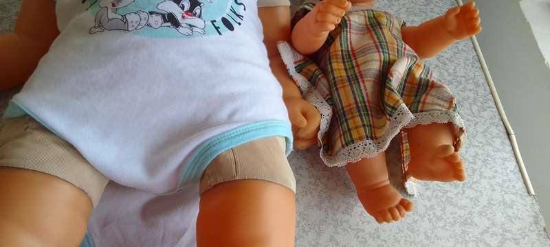 2 x Old Dolls