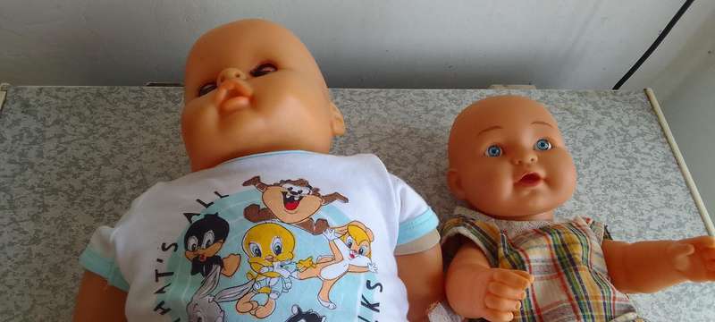 2 x Old Dolls