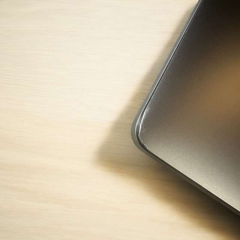MACBOOK PRO 2017 CORE I5 8GB RAM 500GBSSD NEW BATTERY PLEASE READ