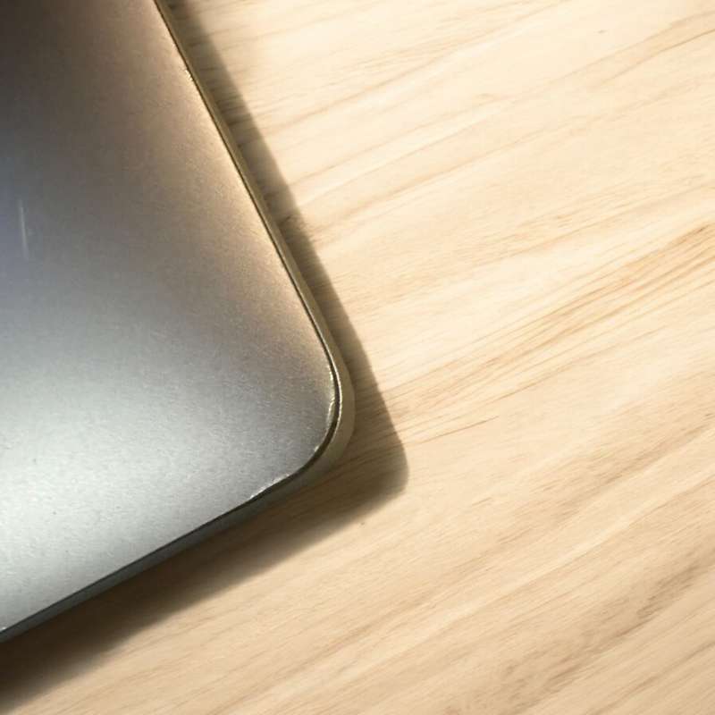MACBOOK PRO 2017 CORE I5 8GB RAM 500GBSSD NEW BATTERY PLEASE READ