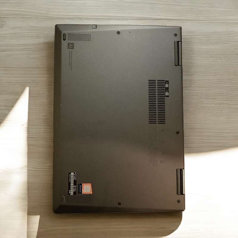 Lenovo ThinkPad X1 Yoga Gen 6 Notebook PC  Core i7-1165G7 / 14.0 WQUXGA Touch / 16GB RAM / 1TB SSD
