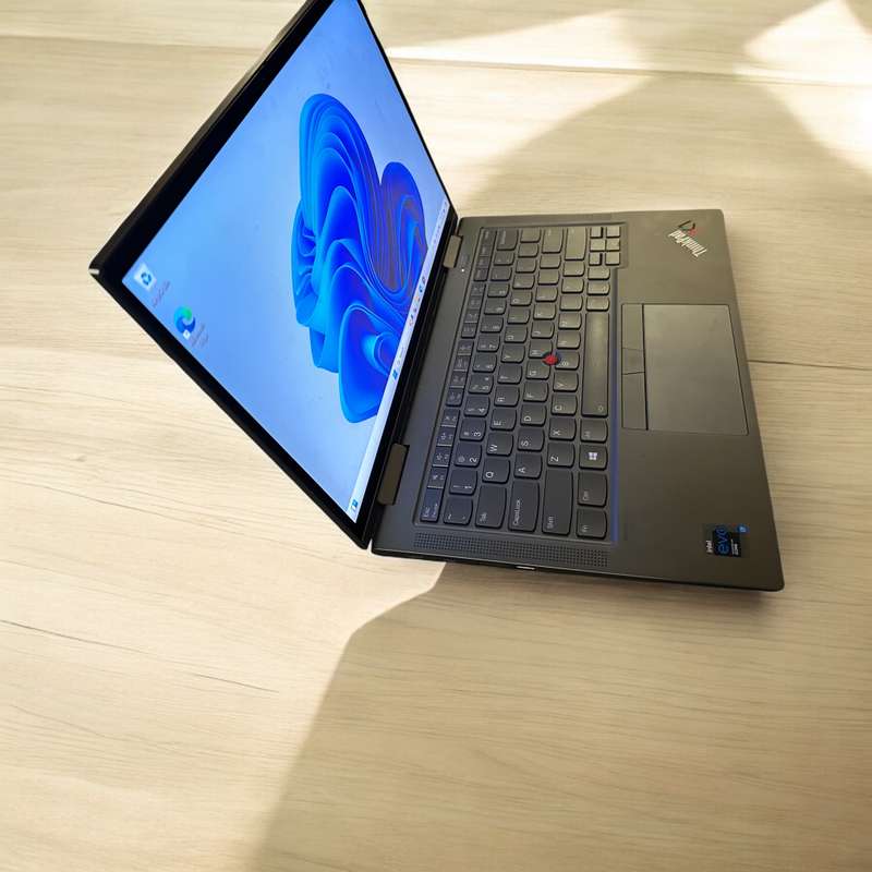 Lenovo ThinkPad X1 Yoga Gen 6 Notebook PC  Core i7-1165G7 / 14.0 WQUXGA Touch / 16GB RAM / 1TB SSD