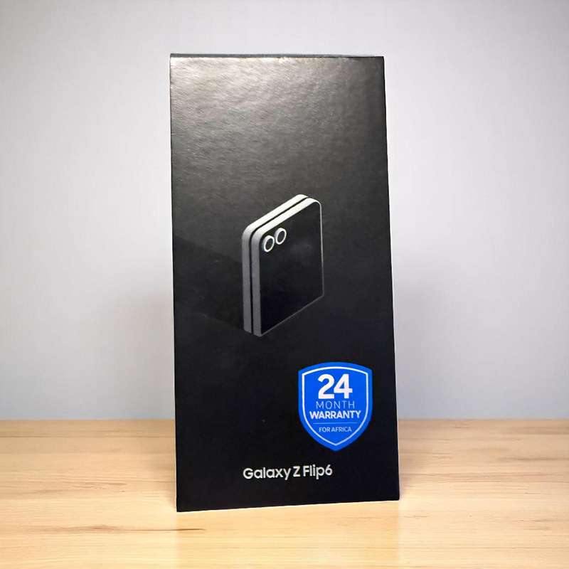 Samsung Galaxy Z Flip 6 256GB silver shadow new condition