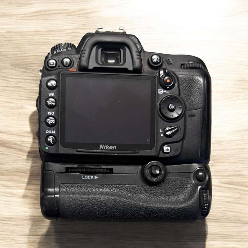 Nikkon D7000 Slr Camera with Sigma 17-70mm 1 :2.8-4 Macro Hsm