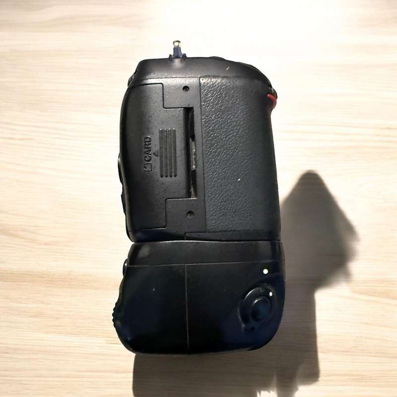 Nikkon D7000 Slr Camera with Sigma 17-70mm 1 :2.8-4 Macro Hsm