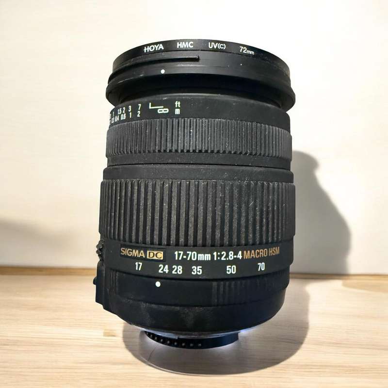 Nikkon D7000 Slr Camera with Sigma 17-70mm 1 :2.8-4 Macro Hsm