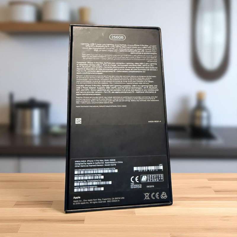 I phone 11 pro max 256gb 84% batt health mint condition