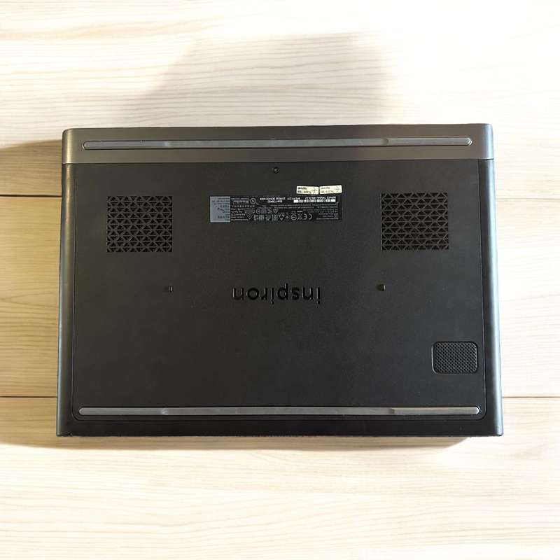 Dell Inspiron 15 7000 Gaming  i7-7 2.8GHz 32GB RAM 1TB HDD 256GB SSD NVIDIA GEFORCE GTV 1050 TI MINT