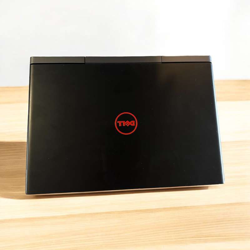 Dell Inspiron 15 7000 Gaming  i7-7 2.8GHz 32GB RAM 1TB HDD 256GB SSD NVIDIA GEFORCE GTV 1050 TI MINT
