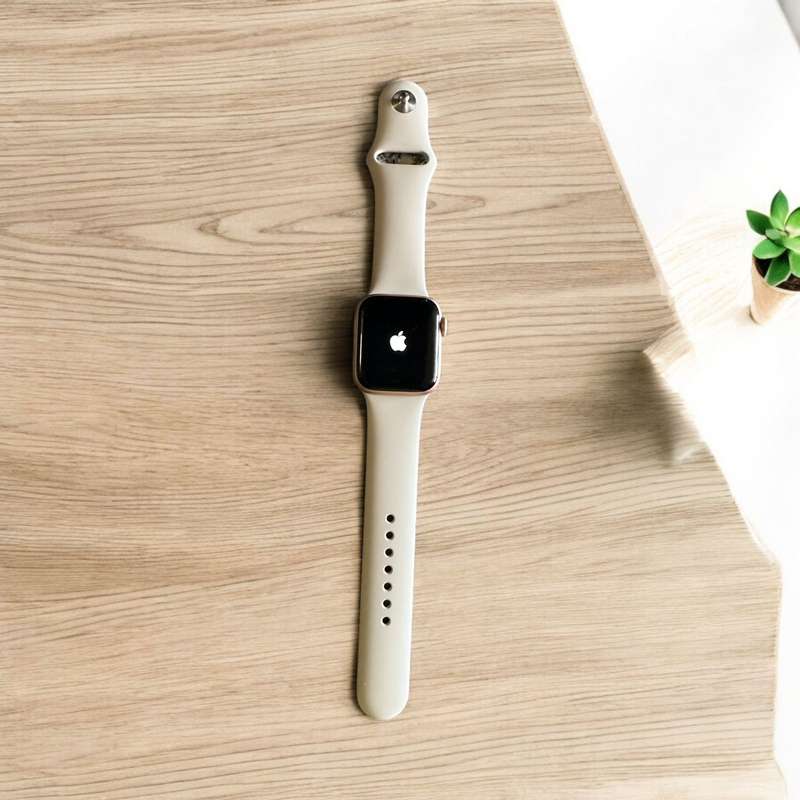 APPLE WATCH SERIES 5 GPS 40MM