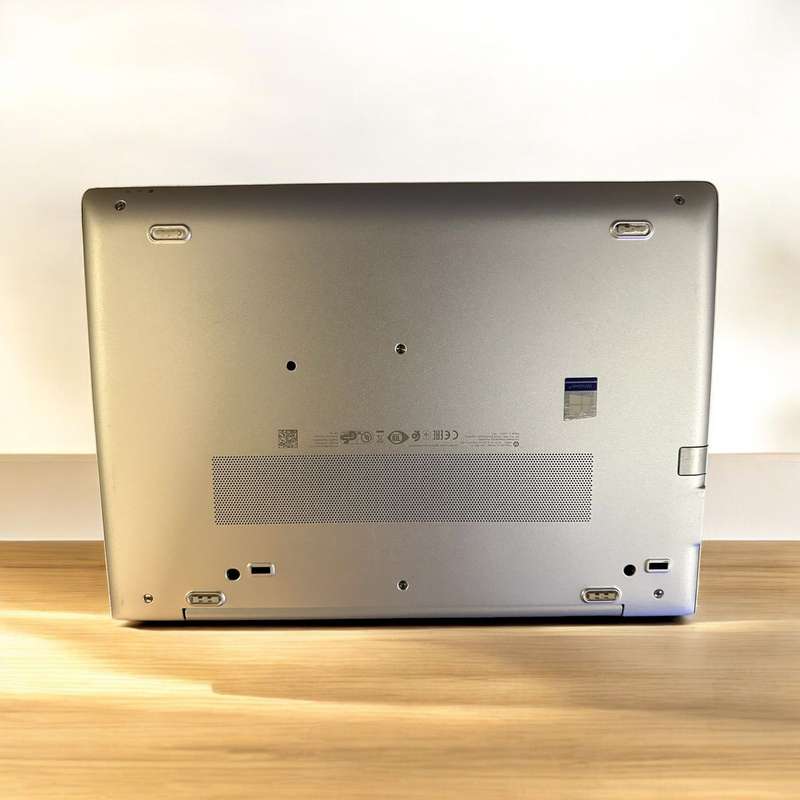 HP EliteBook 840 G5  8th Gen i5-8350U@1.6GHz, 8GB RAM, 256GB SSD,UHD GRAPHICS 620 FHD Display LTE