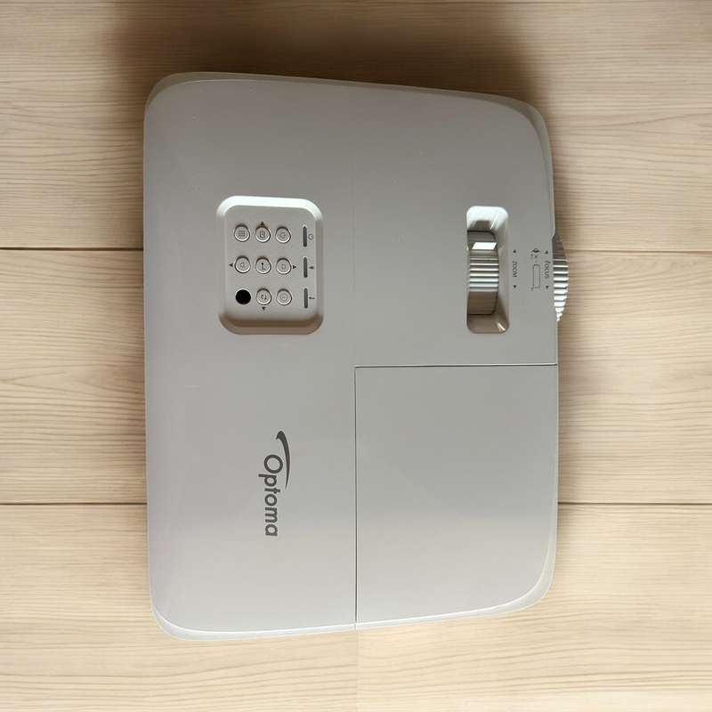 Optoma HD27e DLP Projector 3700 Lumens Mint Condition