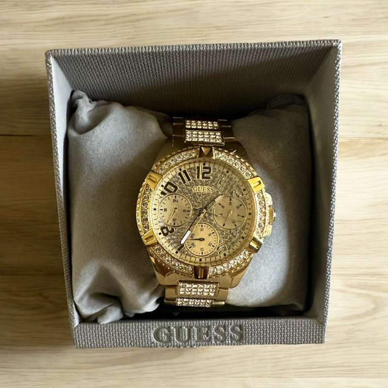Guess Frontier Watch  - W1156L2 Mint Conditiion