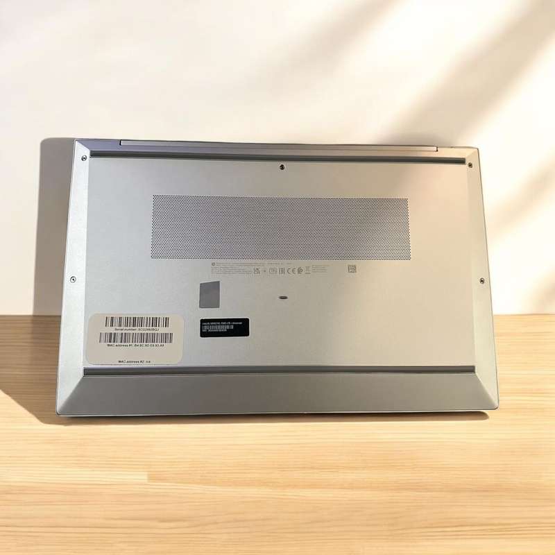 HP EliteBook 855 G8 15.6-inch HD Laptop - AMD Ryzen 7 Pro 5850U 512GB SSD 16GB RAM