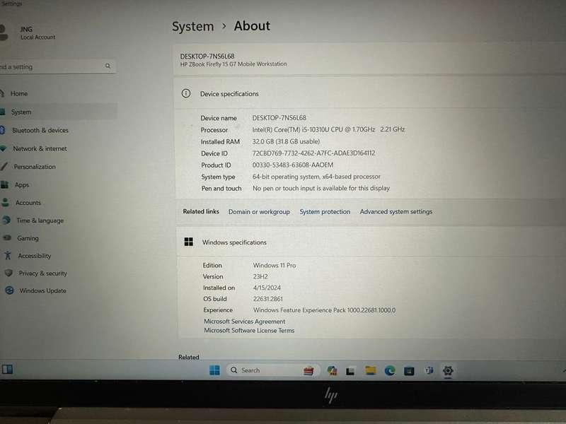 Hp ZBook Firefly 15 G7 Mobile Work Station HD Core i5-10310U 512GBSSD 32GB RAM LTE