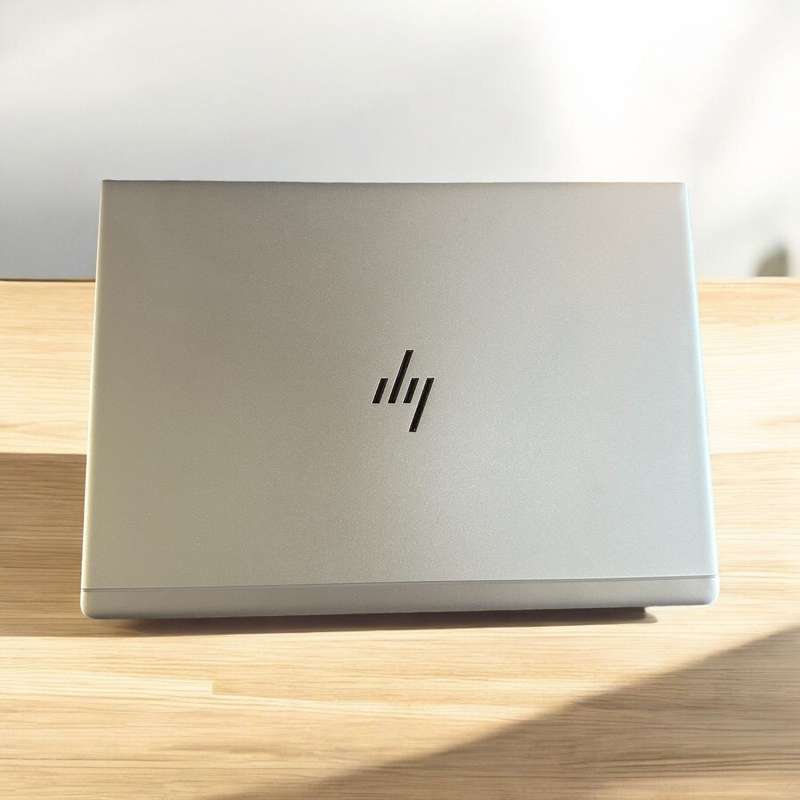 HP EliteBook 840 G6  8th Gen i5-8265U@1.8GHz, 8GB RAM, 256GB SSD FHD Display LTE Mint Condition.