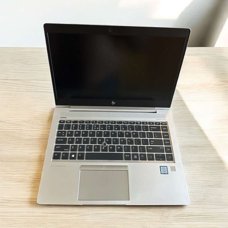 HP EliteBook 840 G6  8th Gen i5-8265U@1.8GHz, 8GB RAM, 256GB SSD FHD Display LTE Mint Condition.