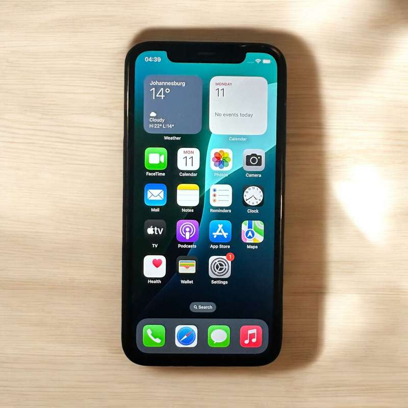 I PHONE 11 64GB 75% BATTERY MINT