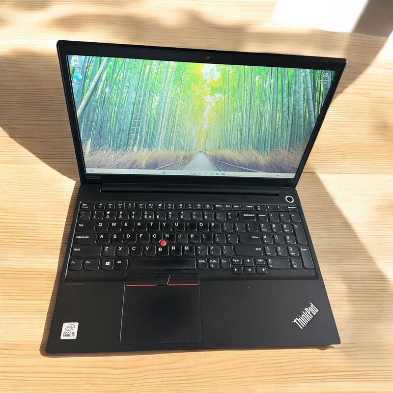 Lenovo E15, 10th Gen i5-10210U@1.6GHz, 8GB RAM, 256GB SSD, 15` FHD Display.