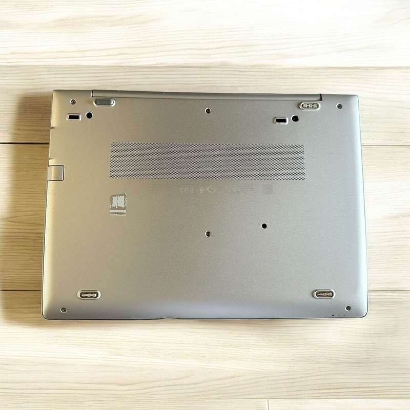 HP EliteBook 840 G5  8th Gen i5-8350U@1.6GHz, 8GB RAM, 256GB SSD,UHD GRAPHICS 620 FHD Display LTE