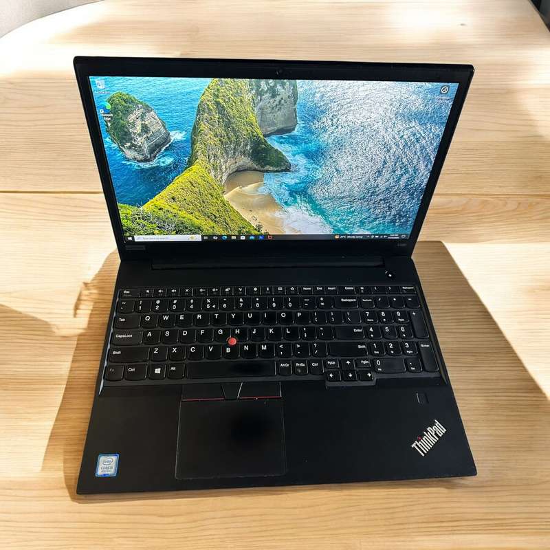 Lenovo Thinkpad E590, 8th Gen Intel i5-8265U@1.8GHz, 8GB RAM, 256GB NVMe SSD, 15` FHD Display,