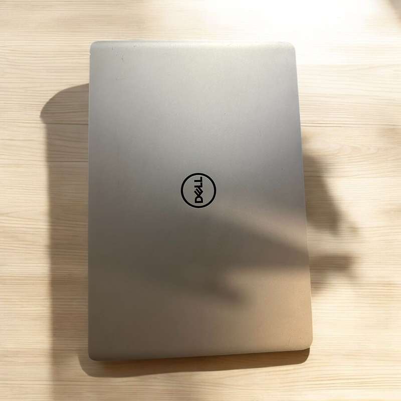 Dell Vostro 5581 8th Gen Intel Core i5-8265U, 16GB RAM 512GBSSD