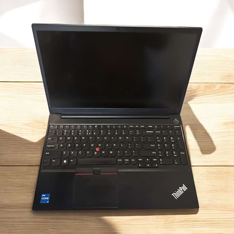 Lenovo Thinkpad  E15  i5-1135G7@2.4GHz, 16GB RAM, 256GB m.2 SSD, 15` FHD Display