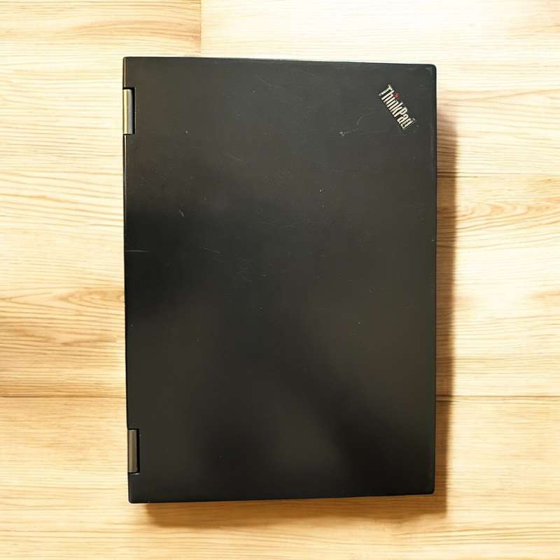 ThinkPad Yoga 260 12.5` FHD Touchscreen Convertible  6th Gen i5, 8GB RAM, 240GB SSD Please Read