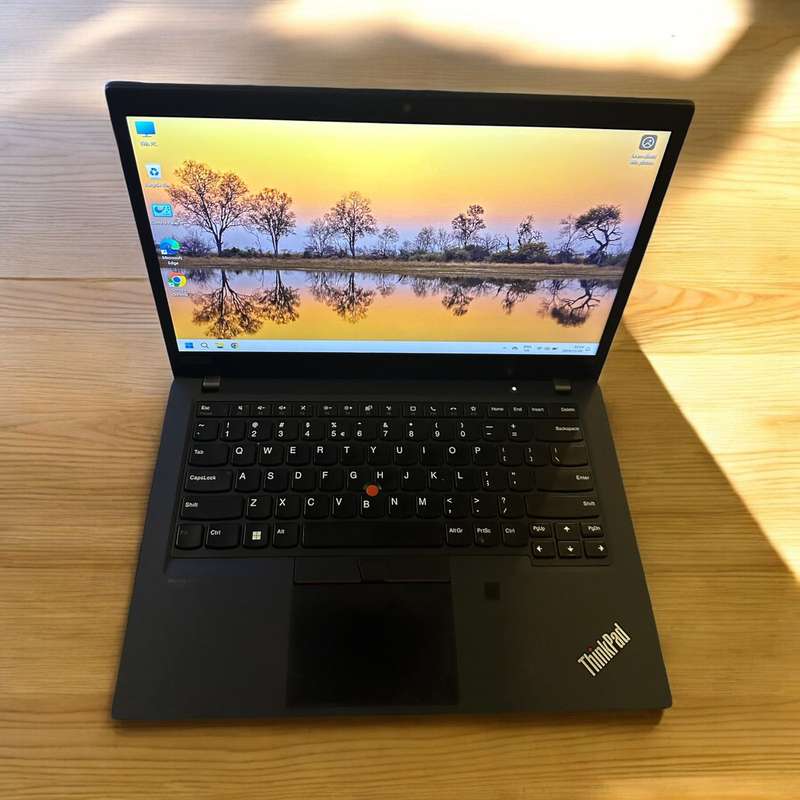 Lenovo ThinkPad T14s Gen 3 Touchscreen Laptop | 12th Gen i5 / 14' FHD / 16GB RAM / 256GB SSD